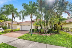 104 Hidden Hollow, Palm Beach Gardens, FL 33418 - Photo 3