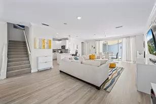 166 Honeysuckle Dr, Jupiter, FL 33458 - Photo 9