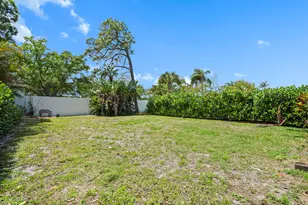 3922 SE Fairway W, Stuart, FL 34997 - Photo 33