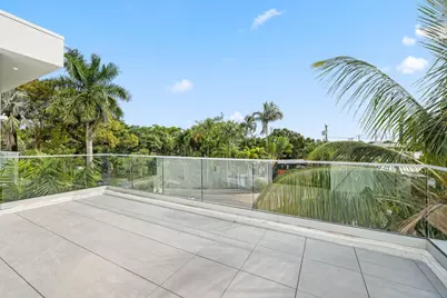 2015 NE 4th Avenue, Wilton Manors, FL 33305 - Photo 49