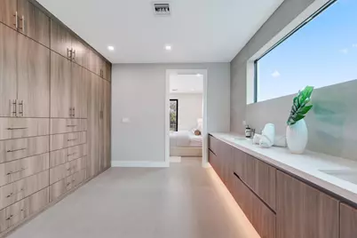 2015 NE 4th Avenue, Wilton Manors, FL 33305 - Photo 45