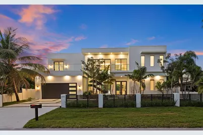 2015 NE 4th Avenue, Wilton Manors, FL 33305 - Photo 1