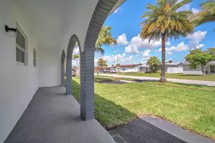 9490 NW 20th Pl, Sunrise, FL 33322 - Photo 5