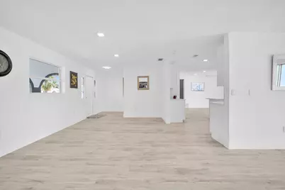 9490 NW 20th Place, Sunrise, FL 33322 - Photo 9