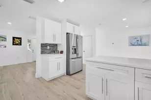 9490 NW 20th Pl, Sunrise, FL 33322 - Photo 13