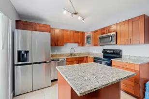 2244 White Pine Cir, Greenacres, FL 33415 - Photo 5