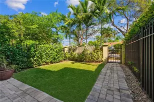 1416 NE 4th Ct, Fort Lauderdale, FL 33301 - Photo 3