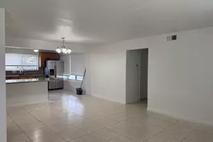 7821 NW 14th St, Pembroke Pines, FL 33024 - Photo 9