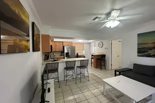 740 NE 37th St, Oakland Park, FL 33334 - Photo 13