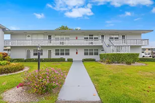 279 Coventry, West Palm Beach, FL 33417 - Photo 1