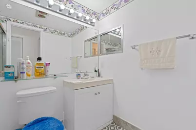 279 Coventry L, West Palm Beach, FL 33417 - Photo 9