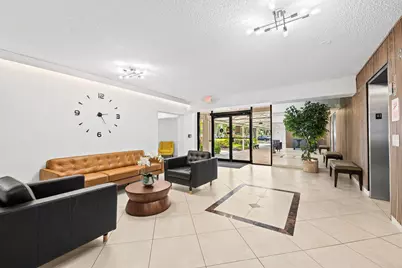 3960 Oaks Clubhouse Drive #304, Pompano Beach, FL 33069 - Photo 1