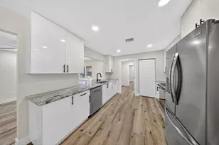 1451 SE Grapeland Ave, Port Saint Lucie, FL 34952 - Photo 17
