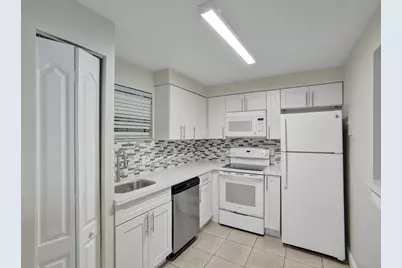 4205 N University Drive #108, Sunrise, FL 33351 - Photo 5