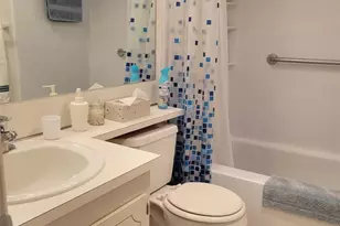 351 Markham P, Deerfield Beach, FL 33442 - Photo 9