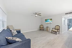 634 Normandy N, Delray Beach, FL 33484 - Photo 3