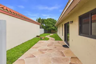 169 Executive Cir, Boynton Beach, FL 33436 - Photo 45