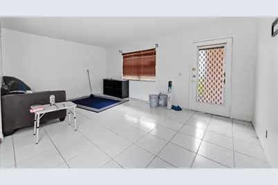343 Capri #H, Delray Beach, FL 33484 - Photo 3