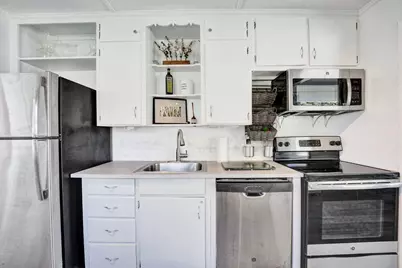 221 S Ocean Breeze #1 & #2, Lake Worth Beach, FL 33460 - Photo 3