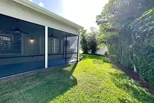 1000 Lake Breeze Dr, Wellington, FL 33414 - Photo 23