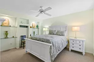 252 Legendary Cir, Palm Beach Gardens, FL 33418 - Photo 17