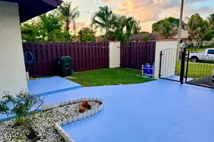 5624 Biscayne Dr, Greenacres, FL 33463 - Photo 5