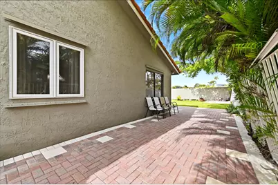 263 NW 48th Avenue, Deerfield Beach, FL 33442 - Photo 3