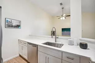 1050 Crystal Way, Delray Beach, FL 33444 - Photo 5