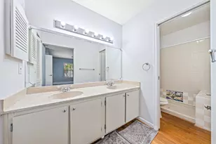 352 Prestwick Cir, Palm Beach Gardens, FL 33418 - Photo 27