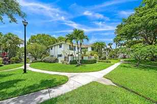352 Prestwick Cir, Palm Beach Gardens, FL 33418 - Photo 33