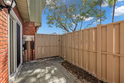 16 NE 20th Court #B8, Wilton Manors, FL 33311 - Photo 13