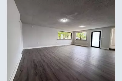 820 NW 78th Avenue, Pembroke Pines, FL 33024 - Photo 11