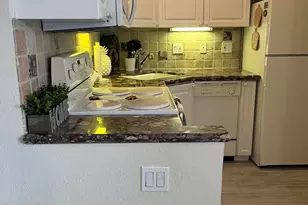 629 SE 19th Ave, Deerfield Beach, FL 33441 - Photo 7