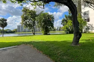 2751 N Palm Aire Dr, Pompano Beach, FL 33069 - Photo 9