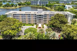 2751 N Palm Aire Dr, Pompano Beach, FL 33069 - Photo 3
