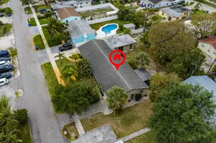 723 N 7th St, Lantana, FL 33462 - Photo 11