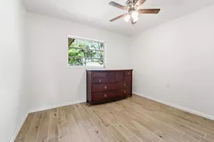 723 N 7th St, Lantana, FL 33462 - Photo 25