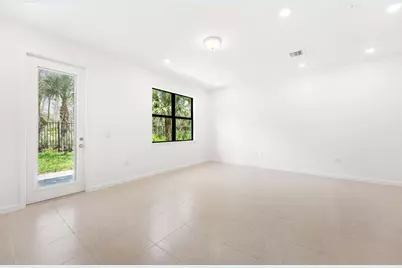 4315 Efendi Drive, Lantana, FL 33462 - Photo 17