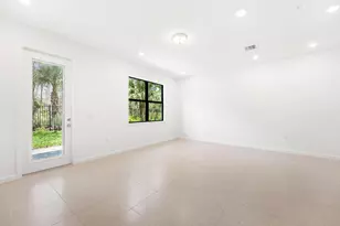 4315 Efendi Dr, Lantana, FL 33462 - Photo 17