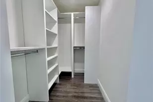 110 SW 12th St, Miami, FL 33130 - Photo 9