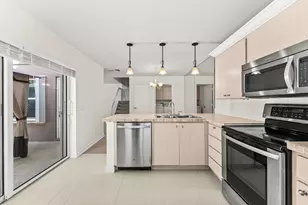 3136 Kingston Ct, West Palm Beach, FL 33409 - Photo 13