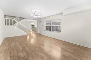 3136 Kingston Ct, West Palm Beach, FL 33409 - Photo 9
