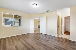 8460 NW 40th St, Coral Springs, FL 33065 - Photo 13