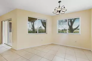 8460 NW 40th St, Coral Springs, FL 33065 - Photo 9
