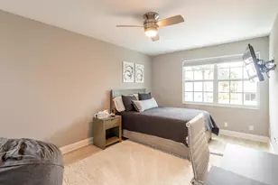 16 Windsor Ln, Palm Beach Gardens, FL 33418 - Photo 29