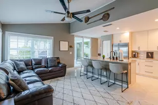 16 Windsor Ln, Palm Beach Gardens, FL 33418 - Photo 17