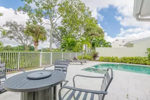 16 Windsor Ln, Palm Beach Gardens, FL 33418 - Photo 39