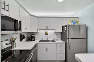 111 Shore Ct, North Palm Beach, FL 33408 - Photo 23