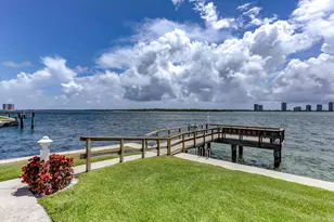 111 Shore Ct, North Palm Beach, FL 33408 - Photo 35