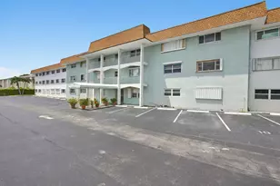 111 Shore Ct, North Palm Beach, FL 33408 - Photo 3